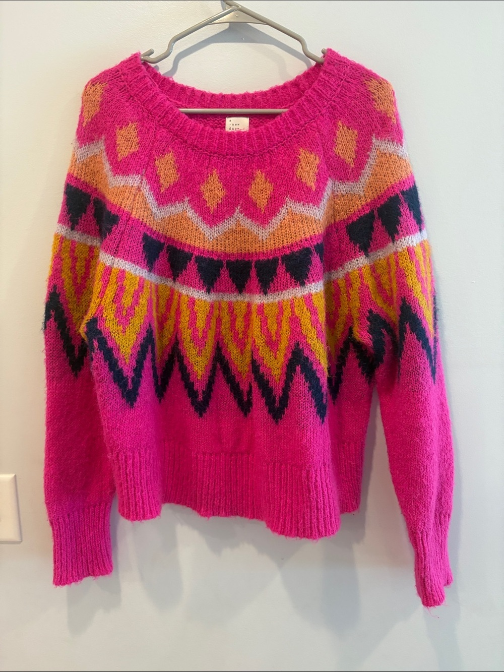 a new day Hot Pink Geometric Crewneck Sweater ptp 25 length 25 - Picture 3 of 6